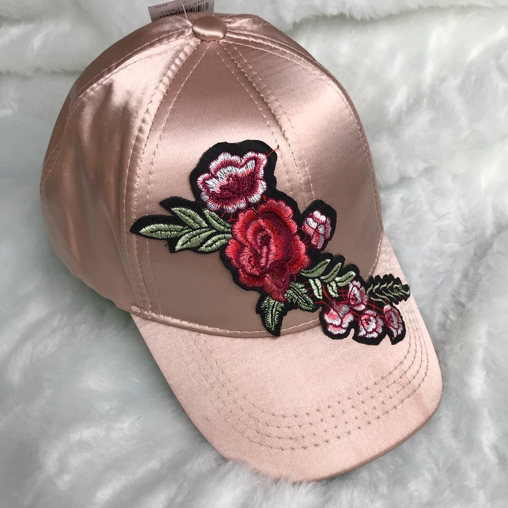 Brim floral print satin